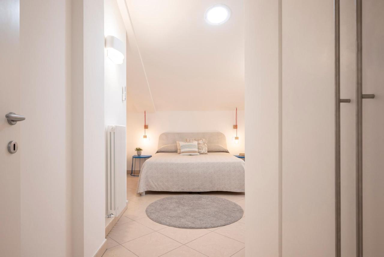 Sea View Apartment Сан Винченцо Екстериор снимка